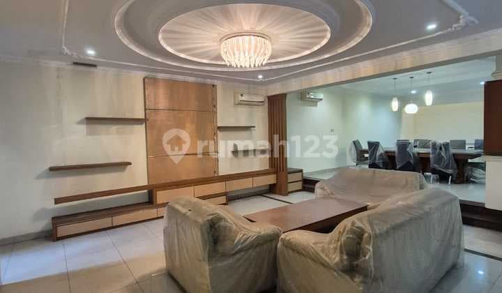 Rumah Katamaran Indah Pik 3 Lantai, Uk9x25m2 Full Renov
