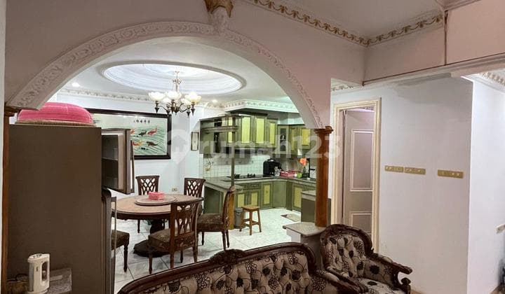 Price Drop for House in Taman Grisenda 6X20 2.5 Floors Semi Furnished