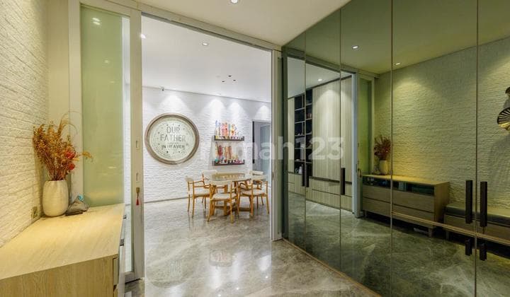 Rumah Crown Mansion Pik Supermewah Furnish Interior 8X17m2 Jarang Ada