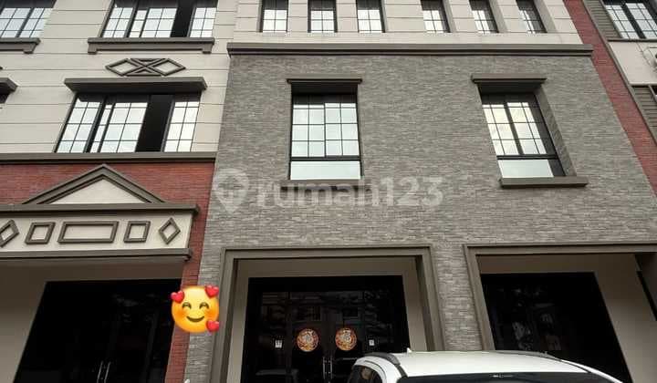 Ruko Pik2 Osaka 4,5x15 3lantai Cocok Untuk Buksa Usaha