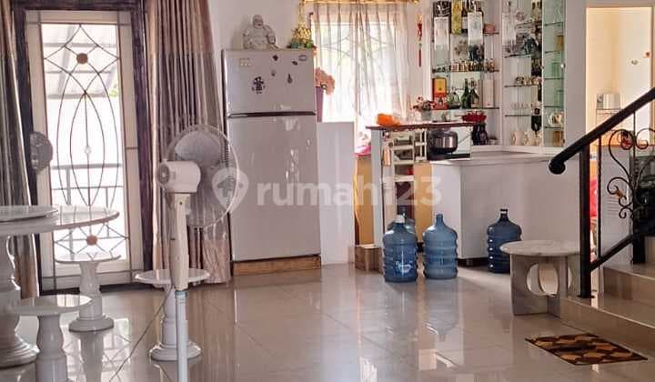 Rumah Pik1 Kuda Laut 8x20 2,5lantai Fully Furnished