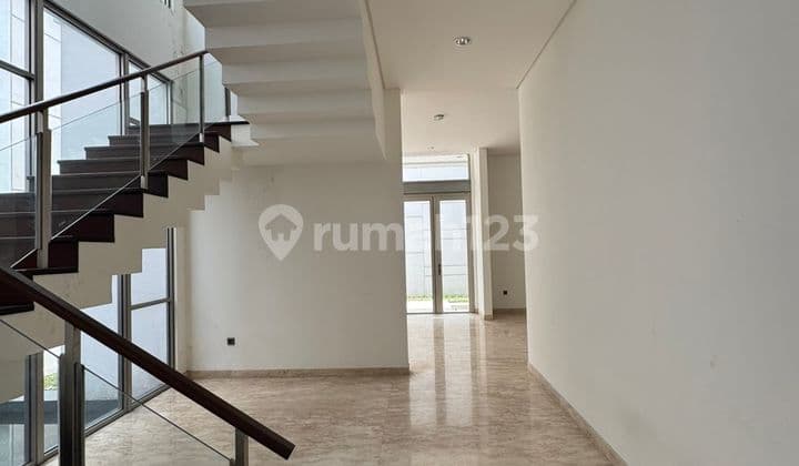 Rumah Golf Island Pik 12X30 Cluster Mozzart Hadap Barat Daya