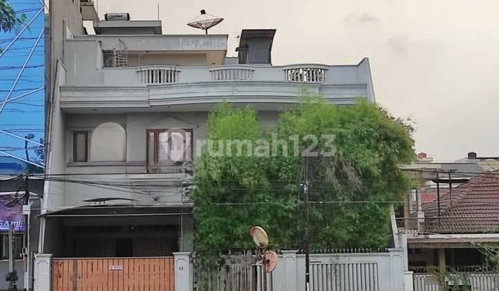 Muara Karang Block 1 House 15x25 Location by the Main Road