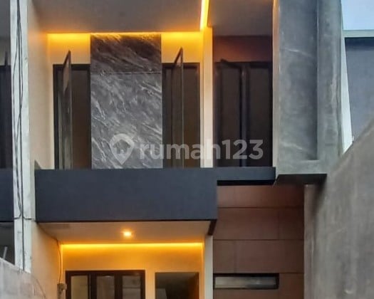 Lot 130. Rungkut House, Surabaya, East Java.