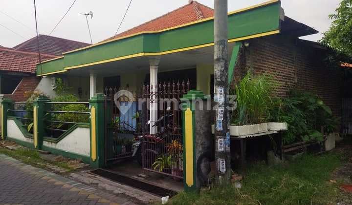 1667. Rumah di Jl Ratu Ayu Wage Taman Sidoarjo