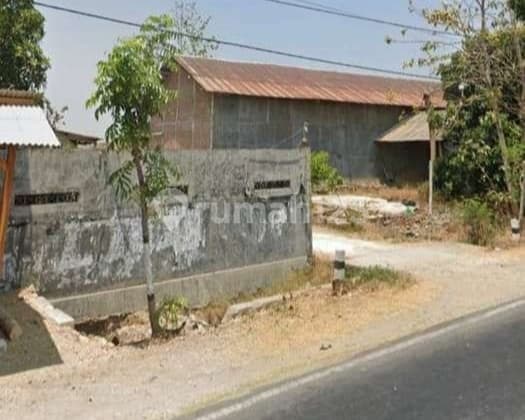 1625. Rumah, Gudang Tanah Jalan Raya Soko Kabupaten Tuban