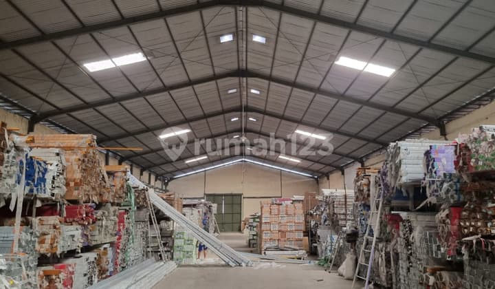 Dd08 Gudang di Osowilangon Permai Surabaya Jawa Timur