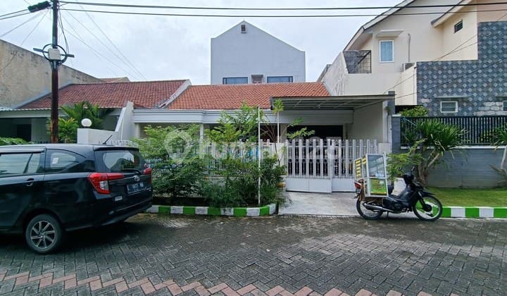 1452. North Tenggilis House, Surabaya, East Java