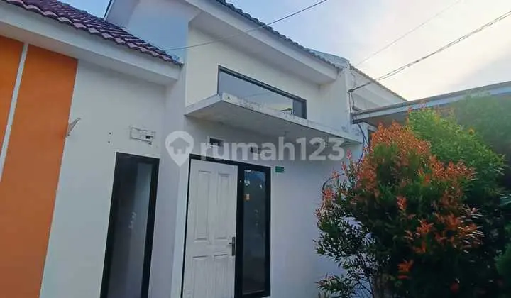 1944. Dijual Rumah Permata Green Menganti Regency Gresik