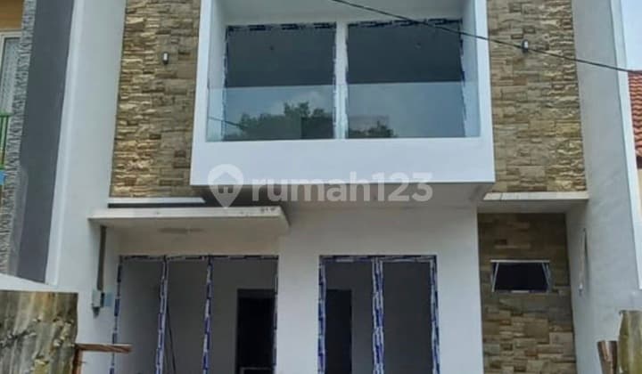 1982. Dijual Rumah Baru Bukit Palma Citraland Surabaya