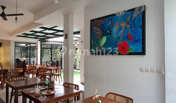 Cafe Aktif Modern Minimalis Siap Huni di Sayap Cipaganti Bandung Utara