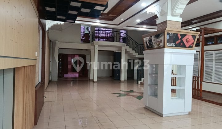 Business Space, 2 Floors, SHM, Near City Park, in Riau Central Bandung