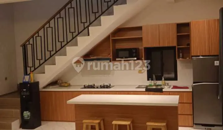 New Minimalist 2-Story House in Cigadung, North Dago Bandung