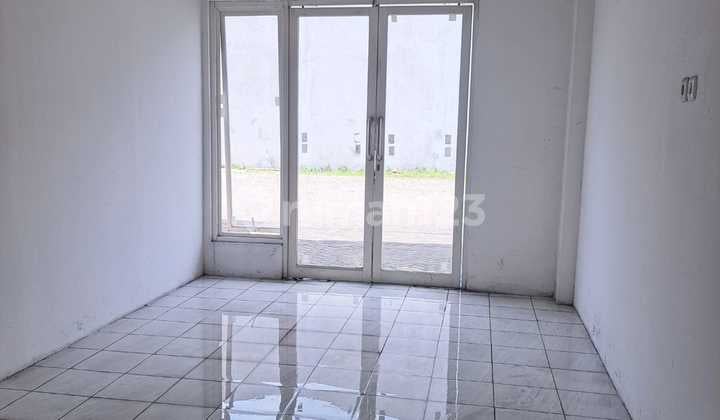 Casa Krikilan Warehouse A-15, Poros Street, Krikilan, Driyorejo, Gresik Casa Krikilan Warehouse A-15, Poros Street, Krikilan, Driyorejo, Gresik