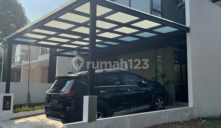 Rumah Mewah Model Industrial di Royal Park, Citraland, Surabaya