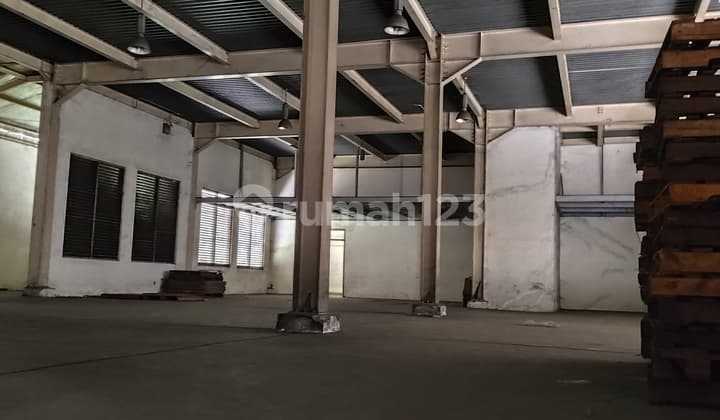 Gudang Kantor dan Mess di Soekarno Hatta Kota Bandung
