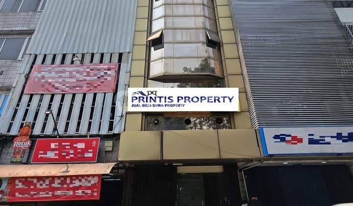 Modern Minimalist Shop House Gunung Sahari