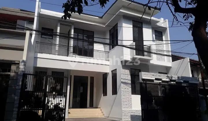 Rumah Minimalis Modern Bendungan Hilir