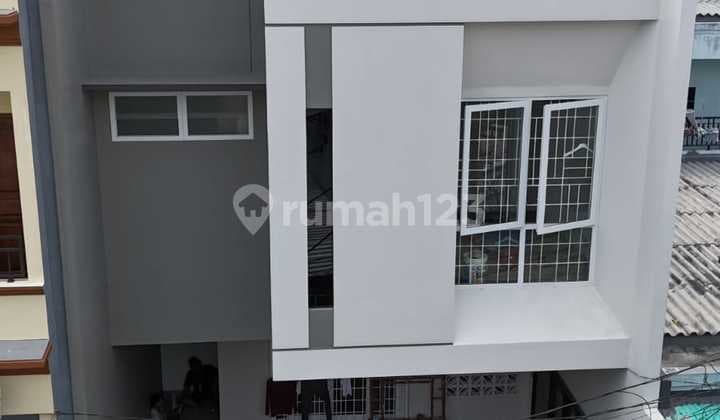Rumah Minimalis Modern Pademangan