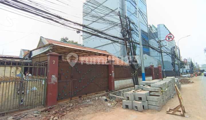 Rumah Lama Komersil di Jl Kh Abdullah Syafei Bukit Duri Jakarta Selatan Lt 523M2 Cash Only