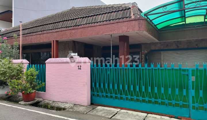 Rumah Lama Lokasi Strategis di Jl Cikande Cideng Gambir Jakarta Pusat Lt 372M2 Cash Only