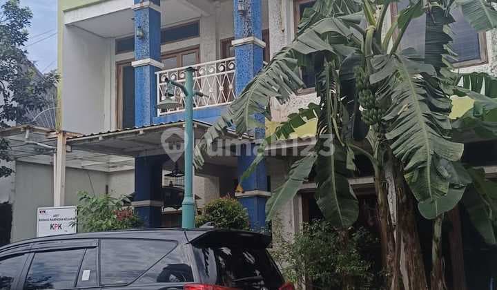 Rumah Strategis 2 Lantai di Komplek Batu Permata Pejaten Timur Pasar Minggu Jakarta Selatan LT 232M2 Cash Only