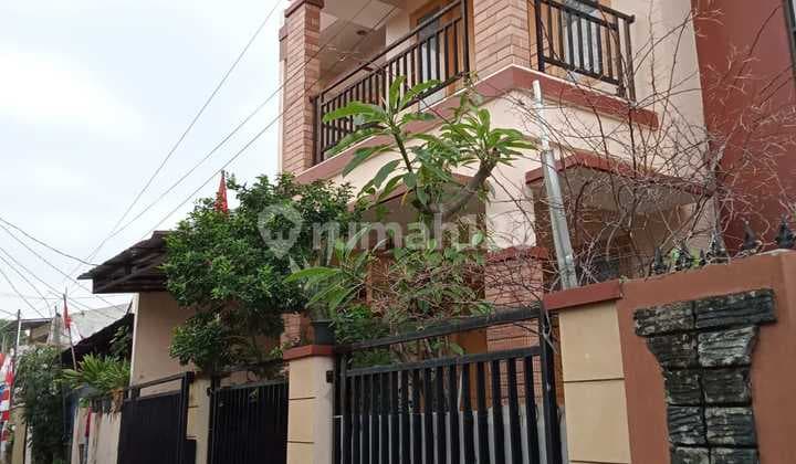 Rumah Minimalis 2 Lantai di Jl Tebet Utara 3F Tebt Jakarta Selatan Lt 135M2 Cash Only Strategis