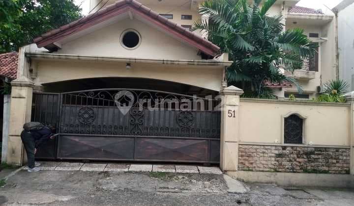 Rumah Asri Jl Cilandak Dalam Cilandak Jakarta Selatan Lokasi Strategis Dekat Ke Antasari Lt 485m Murah 7.5mly Harga Bawah Pasar. Cash Only