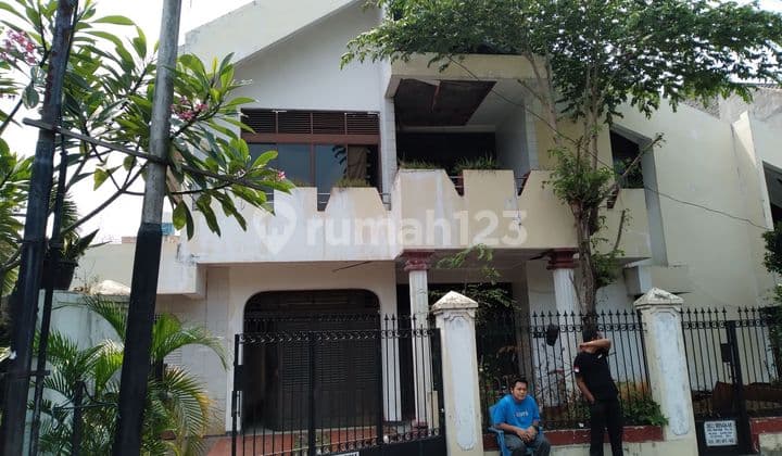 Rumah Lama 2 Lantai di Bintaro Sektor 2 Jl Merak Ii Jakarta Selatan LT 524M2 Murah.cocok.invest Cash Only