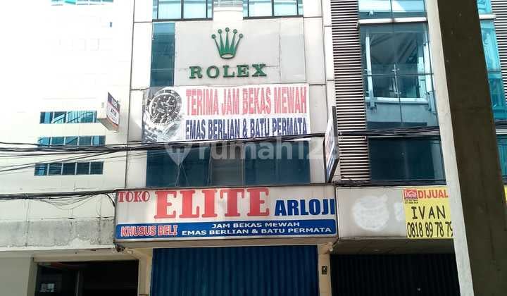 Ruko Komersil 3 Lantai di Jl Panglima Polim Raya Jakarta Selatan Lt 70M2 Cash Only