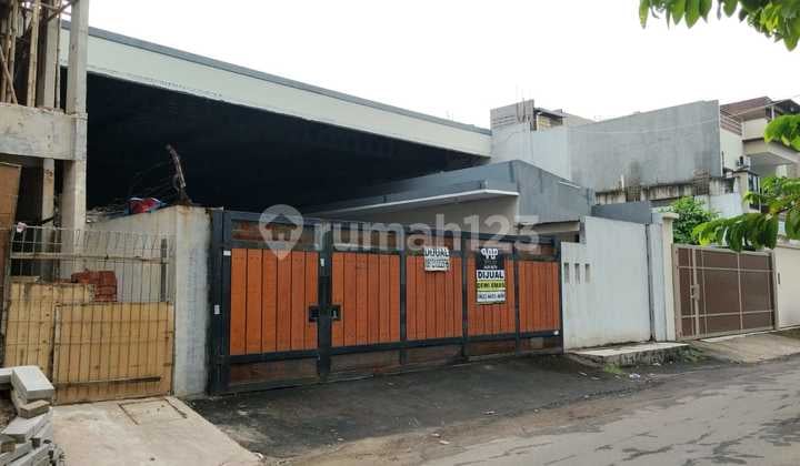 Rumah 2 Lantai di Komp Puri Gardena Kalideres Jakarta Barat LT 275M2 Cash Only