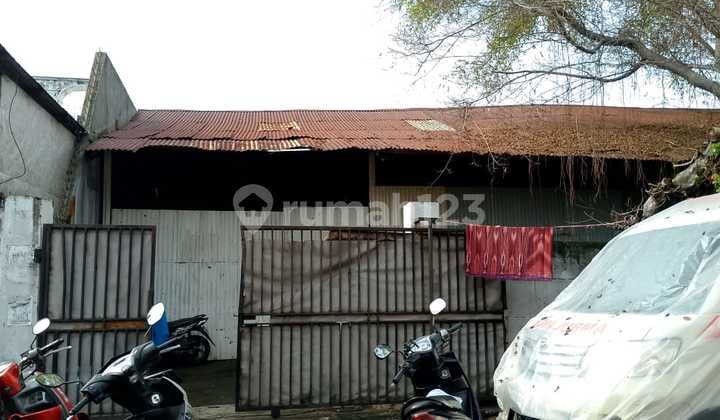 Gudang Murah di Jl Ks Tubun Slipi Palmerah Jakarta Barat Lt 1.311M2 Cash Only SHM Dekat Tol