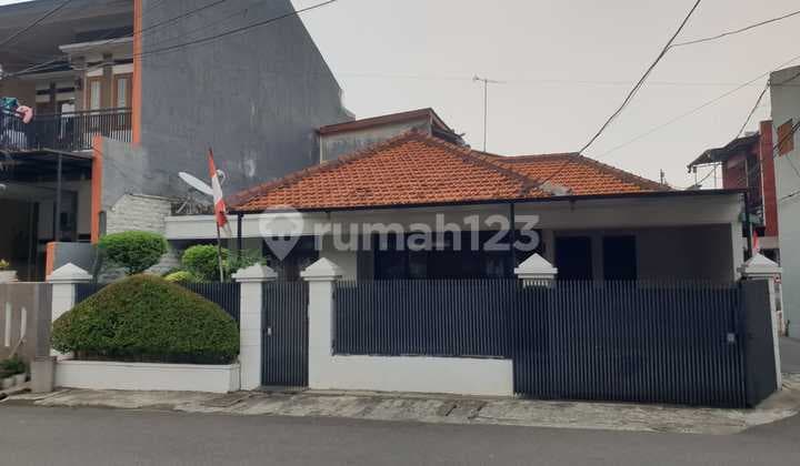 Rumah Lama Hoek 1 Lantai di Perumahan Pondok Kelapa Duren Sawit Jakarta Timur LT 163M2 Cash Only