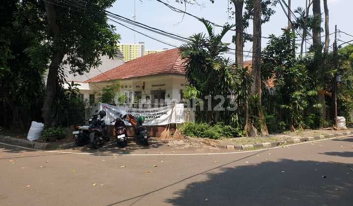 Rumah Lama Hoek Area Prime Di Jl Sukabumi Menteng Jakarta Pusat Lt 689m2 Cash Only