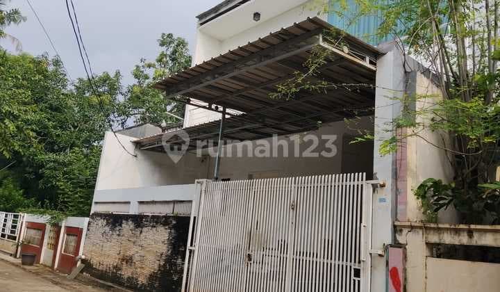 2-Story House in Btn Kembangan Utara Complex, West Jakarta, Land Area 135M2, Cash Only