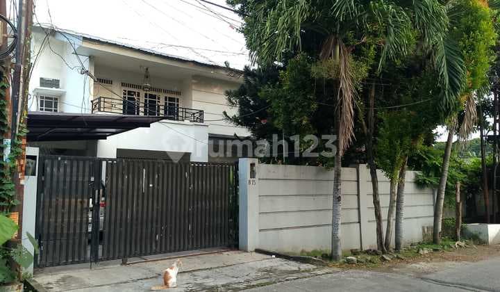 Rumah Asri 2 Lantai di Komp Bri Meruya Kembangan Jakarta Barat LT 300M2 Cash Only Murah Cck Invest