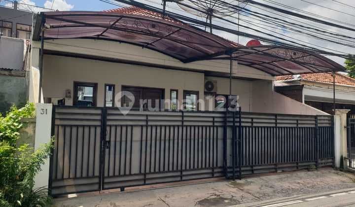 Rumah Lama 1 Lantai di Jl Talang Menteng Jakarta Pusat Lt 196M2 Cash Only