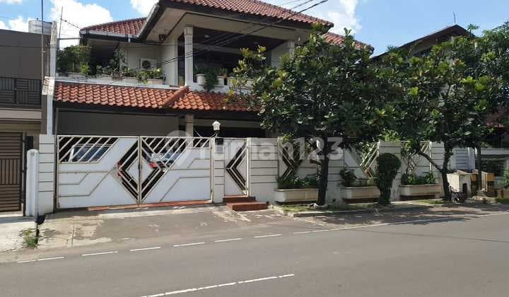 Rumah Lama 2 Lantai di Jl Abadi Raya Duren Sawit Jakarta Timur Lt 408M2 Cash Only