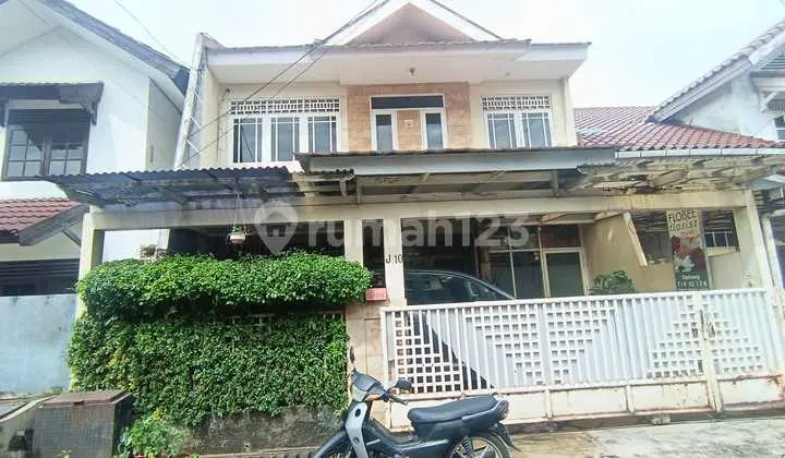 Two-Story House in Bintaro Sector 1, Bumi Bintaro Permai Housing Complex, South Jakarta, Land Area 120 sqm, Cash Only.