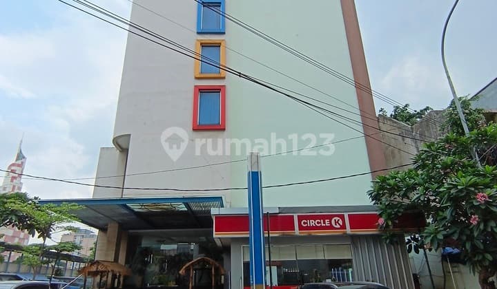 Hotel Blok M. 9 Lantai Jl Falatehan Kebayoran Baru Jakarta Selatan Lt 728m Ada 92 Kt Cash Only