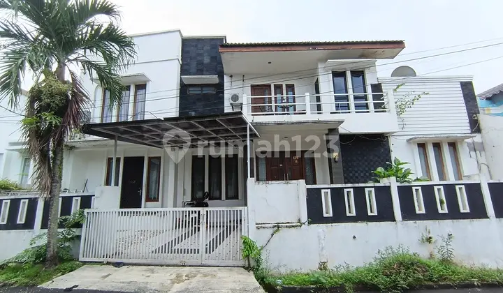 Rumah 2 Lantai di J L Mertilang Bintaro Sektor 9 Sawah Baru Tangerang Selatan LT 198M2 Cash Only