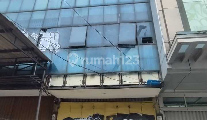 Ruko Komersil 4 Lantai di Jl Kh Hasyim Ashari Gambir Jakarta Pusat LT 177M2 Cash Only