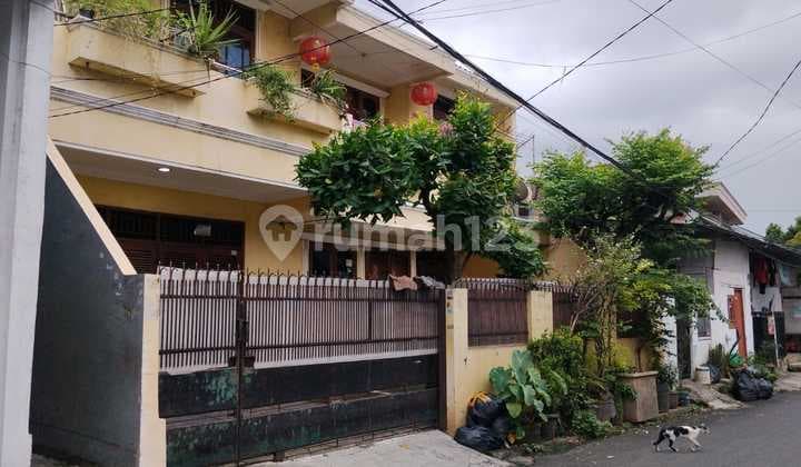 Rumah 2 Lantai di Jl Sahabat Baru Duri Kepa Kebon Jeruk Jakarta Barat LT 172M2 Cash Only