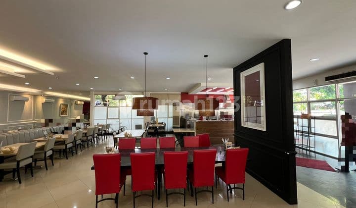 Gedung Komersial 2 Lantai Di Raden Saleh, Jakarta Pusat