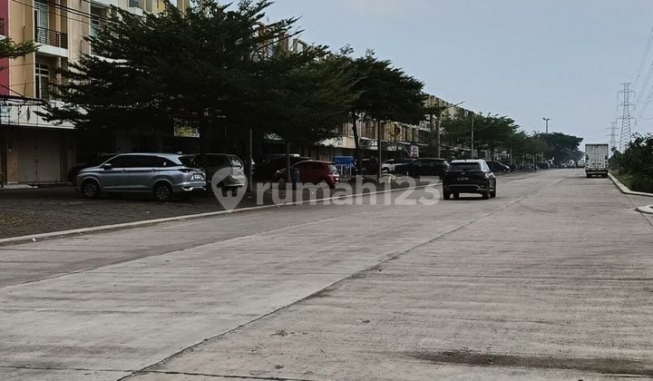 Ruko Gandeng 4 Lantai Siap Untuk Kantor Full Renovasi Semi Furnished di Harapan Indah Harga Nego