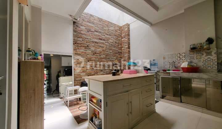 Rumah Premium di Cluster Palm Summarecon Bekasi