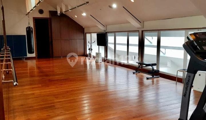 Rumah Mewah di Executive Paradise , Cilandak Jakarta Selatan