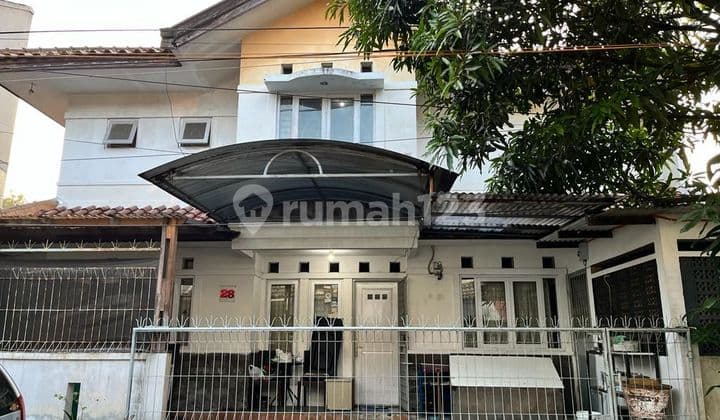 Rumah 2 lantai sayap pajajaran