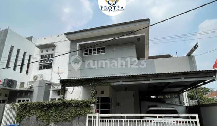 Rumah Hook 2 Lantai Siap Huni Dekat Tol Limo