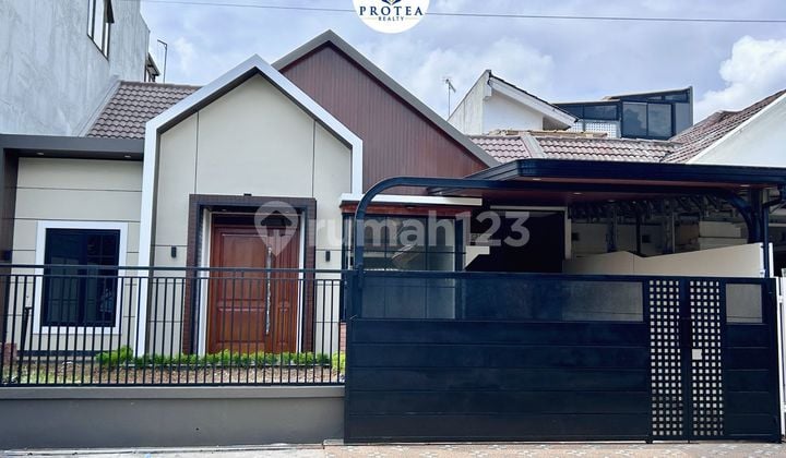 Dijual Rumah Siap Huni, Row Jalan Lebar di Kencana Loka BSD
